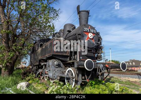 Ancienne locomotive à vapeur à Pusztaszabolcs, Hongrie. Banque D'Images