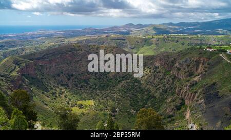 Panorama sur le pic de Caldera de Bandama à Gran Canaria Banque D'Images