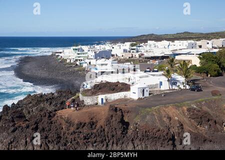 LANZAROTE, ESPAGNE - 28 NOVEMBRE 2016 : vue sur El Golfo, près du lagon vert, à Lanzarote, îles Canaries, Espagne Banque D'Images