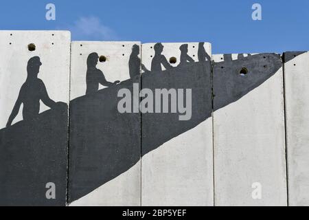 Un Banksy graffiti sur le mur de séparation, la Palestine Banque D'Images