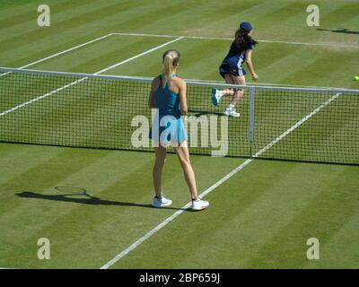 Elina Svitolina, de l’Ukraine, jouant contre Mihaela Buzarnescu en finale du quart de tennis féminin le 22 juin 2018, Birmingham, Edgbaston Banque D'Images