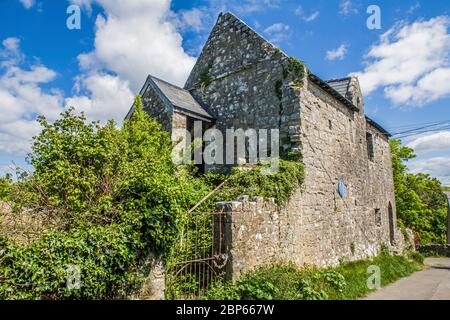 La maison de ville de Llantwart Major dans la vallée de Glamourgan, au sud du pays de Galles. Il aurait été construit au XIIIe siècle comme une grange. Banque D'Images