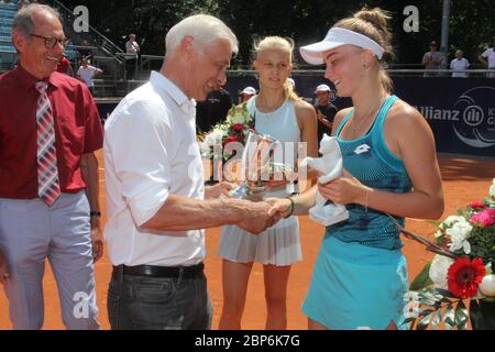 Klaus-Peter Walter (Président TVBB),Klaus Eberhard (Directeur sportif DTB),VILLER MOLLER Hannah DEN,KUDERMETOVA Polina RUS,Allianz Kundler Juniors allemands soutenus par optimal Systems,Berlin,dernier jour,23.06.2019 Banque D'Images