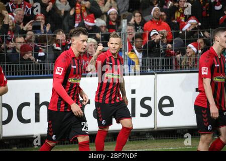 1. BL: 19-20: 14. TG. SP SC Freiburg - VfL Wolfsburg Banque D'Images