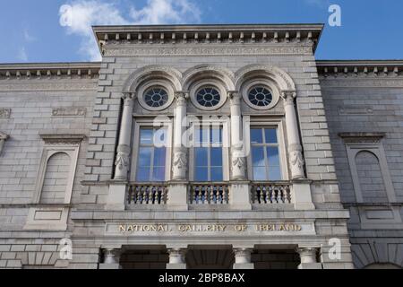 Galerie nationale d'Irlande plein air. Entrée de Merrion Square. Façade Banque D'Images
