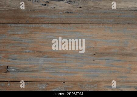 Gros plan de mur en planches de bois. Texture de fond de mur en bois brun foncé. Banque D'Images