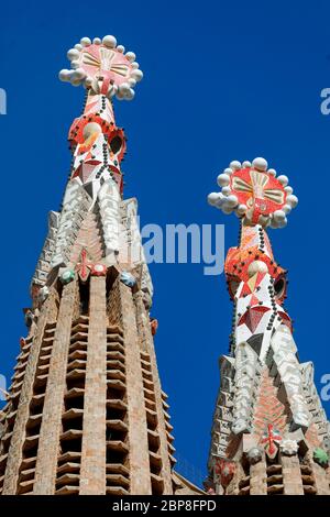 Barcelone, Espagne - 02. 27. 2020 Sagrada Familia, l'église chrétienne conçue par Gaudi - détail des tours Banque D'Images