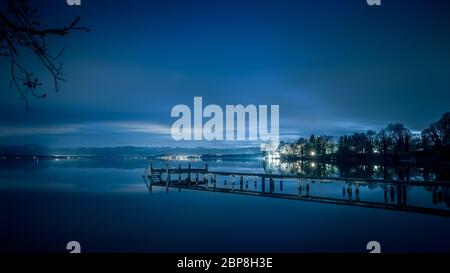 Naechtlicher Ein Blick auf den Starnberger See bei Tutzing, Bayern Banque D'Images