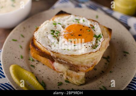 Croque Madame sandwich, un délice, supérette, photography Banque D'Images