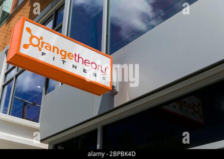 Un logo à l'extérieur d'un emplacement Orangetheory Fitness à Washington, D.C., le 9 mai 2020. Banque D'Images