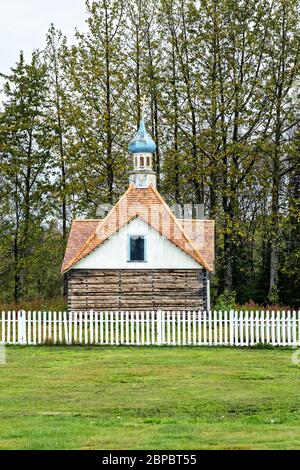 La petite chapelle Saint-Nicolas, une église orthodoxe russe, sur la péninsule de Kenai à Kenai, en Alaska. Banque D'Images