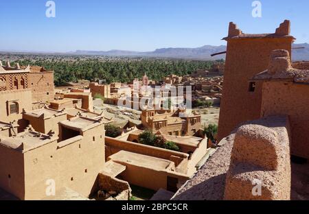 Ksar (village) n'Kob dans la vallée de Draa, au sud du Maroc Banque D'Images