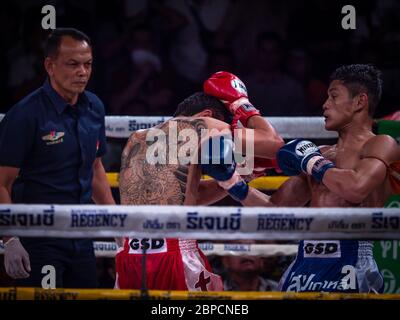 Muay Thai combat au Channel 7 Stadium Banque D'Images