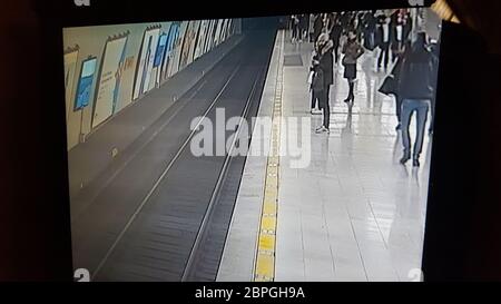 Caméra CCTV dans le métro à Berlin, Allemagne Banque D'Images