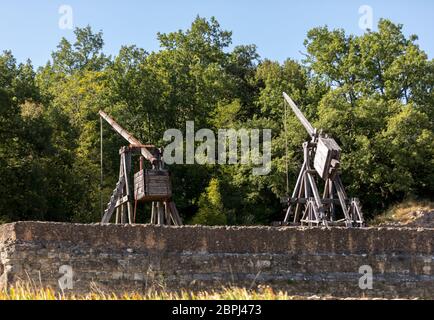 Trébuchet médiéval au château de Castelnaud, forteresse médiévale à Castelnaud-la-Chapelle, Dordogne, Aquitaine, France Banque D'Images