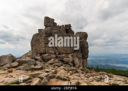 La formation rocheuse de Slonecznik dans les montagnes Karkonosze en Pologne, à proximité des frontières avec la république tchèque Banque D'Images