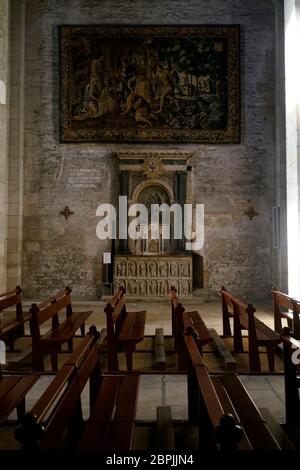 Vue intérieure de l'église Saint-Trophime sur la place de la République.Arles.Bouches-du-Rhône.Alpes-Côte d'Azur.France Banque D'Images