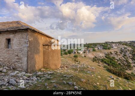 Le lever du soleil dans le village de Kastro. L'île de Thassos, Grèce Banque D'Images