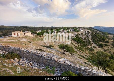 Le lever du soleil dans le village de Kastro. L'île de Thassos, Grèce Banque D'Images