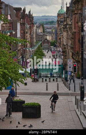 La principale rue commerçante de Glasgow le samedi pendant les restrictions de confinement, le 16 mai 2020 Banque D'Images