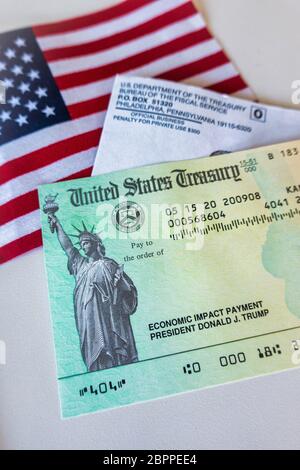 Impact économique tous les contribuables américains admissibles ont reçu des chèques de paiement, États-Unis d'Amérique, 2020 Banque D'Images
