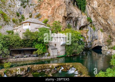 Blagaj Tekke et Buna River Spring à Mostar, Bosnie-Herzégovine Banque D'Images