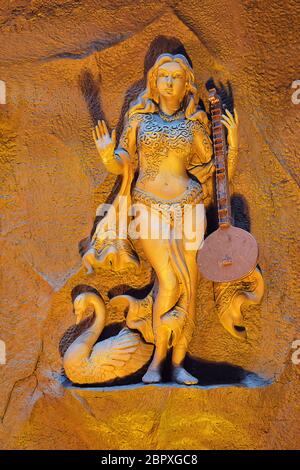 Statue de la déesse indienne Maa Saraswati, Guwahati, Assam, Inde Banque D'Images