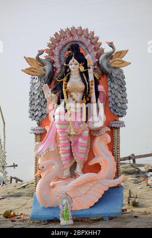 Statue de la déesse indienne Maa Saraswati, Guwahati, Assam, Inde Banque D'Images