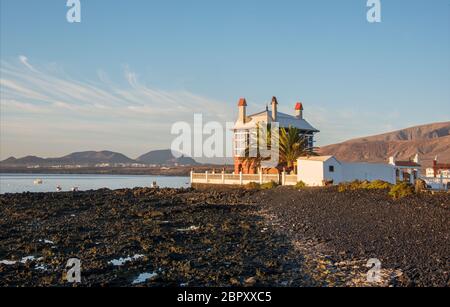 La Maison Bleue dans le village d'Arrieta à Lanzarote, îles Canaries Banque D'Images