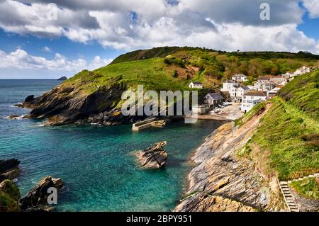 Le pittoresque village côtier de Portloe situé sur la péninsule de Roseland, dans les Cornouailles Banque D'Images