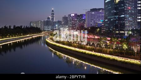 Shenzhen, Chine, 29 octobre 2018:- Shenzhen ville, quartier des affaires la nuit Banque D'Images