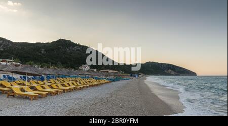 Beau matin d'été sur une plage de sable à Switzerland, Albanie Banque D'Images