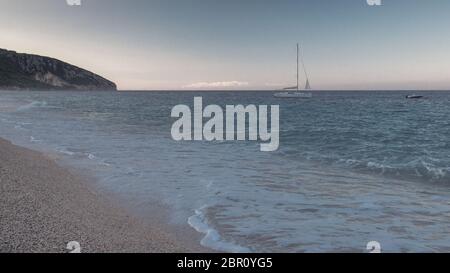 Beau matin d'été sur une plage de sable à Switzerland, Albanie Banque D'Images