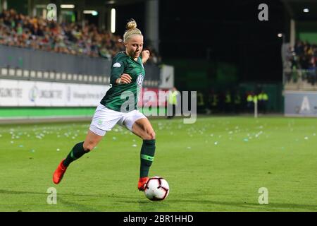 Wolfsburg, Allemagne, 27 mars 2019 : Sophie Wolter de VfL Wolfsburg en action lors d'un match de football de la ligue des champions de l'UEFA Banque D'Images