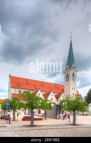 Eglise de Saint-Mang à St Mang Platz, vieille ville, Kempten, Allgäu, haute-Swabia, Bavière, Allemagne, Europe Banque D'Images