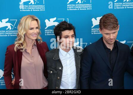 VENISE, ITALIE - SEPTEMBRE 05 : Janet Jones Gretzky, Jacob Loeb et Scott Haze assistent à la séance de photocall « The Sound and the Fury » Banque D'Images