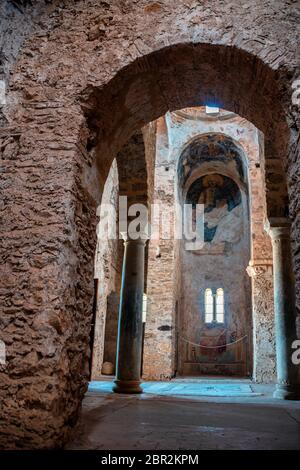 Dans l'église Sainte-Sophie, médiévale 'byzantin de Mystras' de Castletown, près de la ville de Sparte, Laconie, Péloponnèse. Banque D'Images