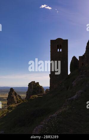 Torre Albarrana, ou la tour Albarrana, le château de Loarre, près de Loarre, province de Huesca, Aragon, Espagne. Le château roman est parmi les plus anciens d'Espagne, Banque D'Images
