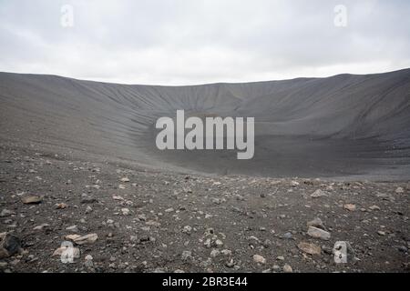 Hverfell volcan Caldera vue d'en haut. Islande Hverfjall, monument Banque D'Images