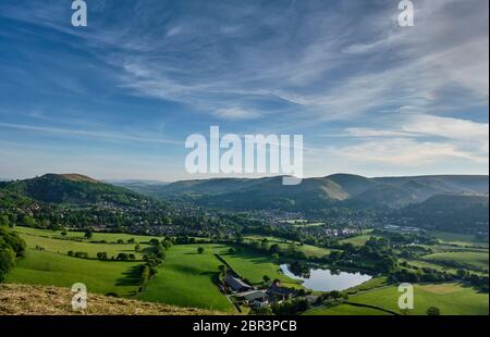 Ragleth Hill, Church Stretton et le long Mynd vus de Caer Caradoc, Church Stretton, Shropshire Banque D'Images