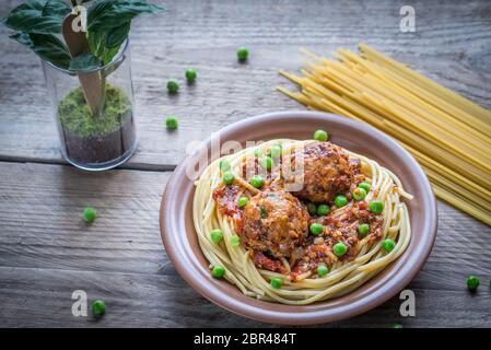 Boulettes de dinde avec des pâtes Banque D'Images