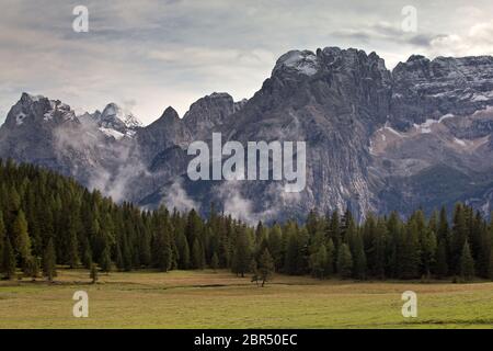 Lac Misurina / Lago di Misurina Banque D'Images