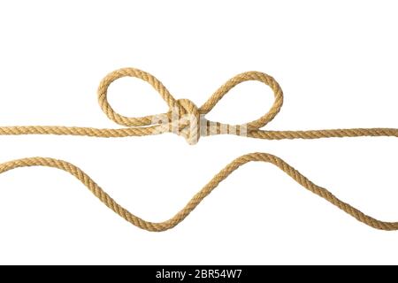 Rope isolés. Gros plan du noeud ou de nœud figure deux cordes marron isolé sur un fond blanc. La marine et les marins pêcheurs à noeud ou noeud. Banque D'Images