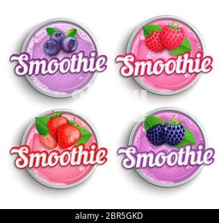 Ensemble de fraises, mûres, framboises, bleuets et logo smoothie frais. Boisson saine de vitamine de baies pour le régime ou vegan.modèle pour marque, étiquette, embl Banque D'Images