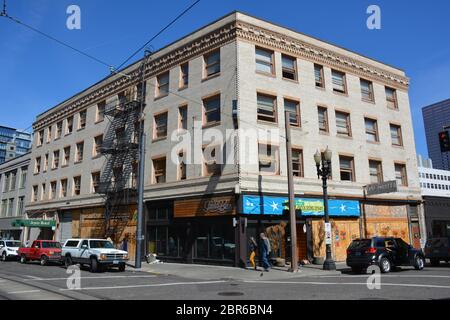 L'édifice Joyce Hotel, situé au 322 SW 11th Ave, date de 1912 et a été fermé en 2016 après son achat par la ville de Portland. Banque D'Images