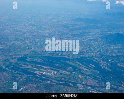 Vue aérienne de la province de Turin dans le Piémont, près de l'aéroport de Caselle Banque D'Images