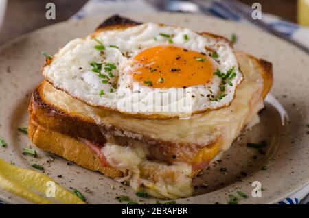 Croque Madame sandwich, un délice, supérette, photography Banque D'Images