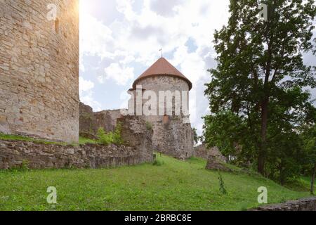 Vieux château vue à Cesis, Lettonie Banque D'Images