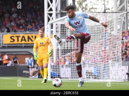 LONDRES, ANGLETERRE - 31 AOÛT 2019 : Tyrone Mings of Villa photographié lors du match de la Premier League 2019/20 entre Crystal Palace FC et Aston Villa FC à Selhurst Park. Banque D'Images