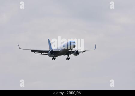 Un avion TUI débarque à l'aéroport international de Bristol le 5 juillet 2018 Banque D'Images